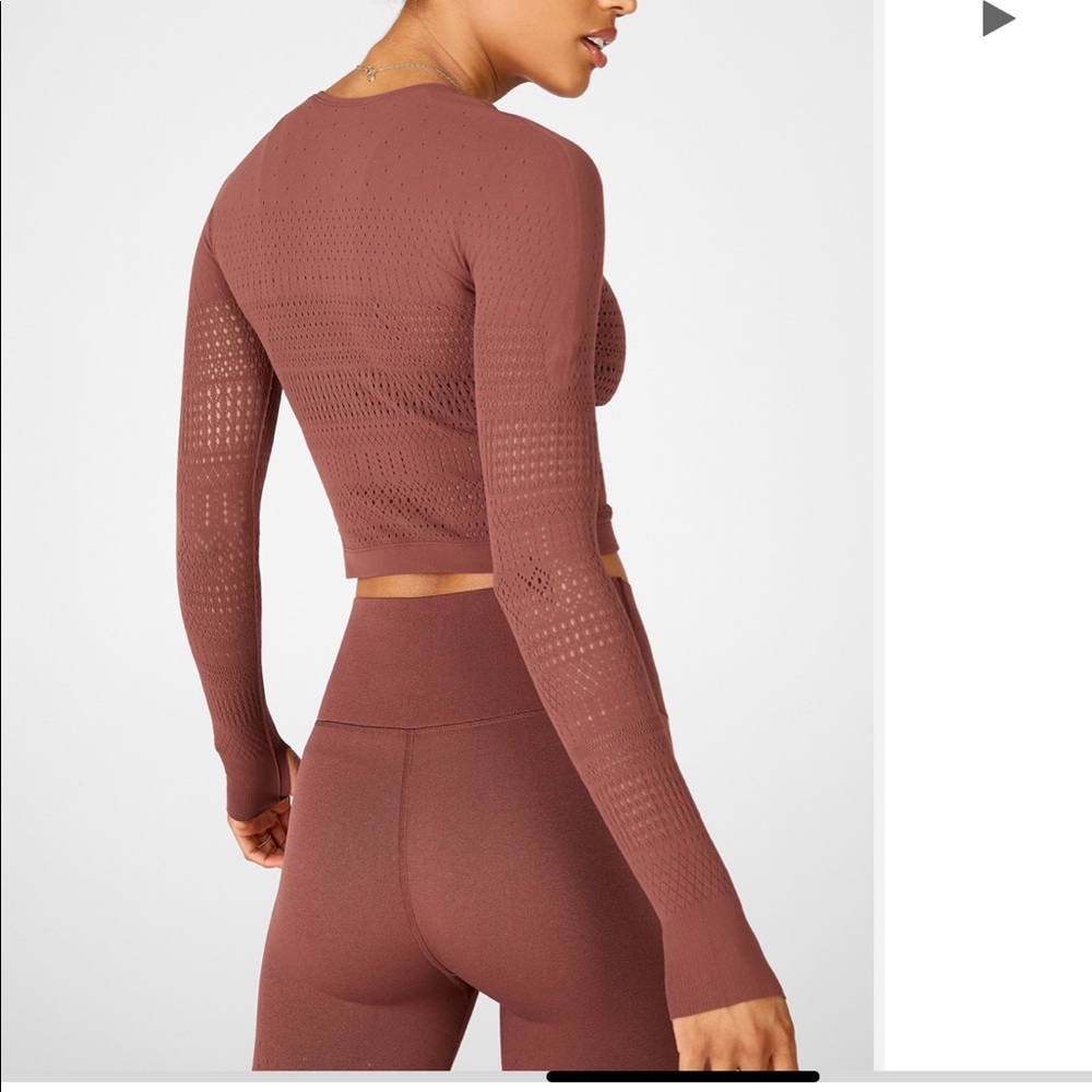 Brielle Macrame Set Fabletics - Picture 4 of 8